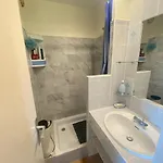 A 70 Metres De La Plage, Etage 1 Apartman