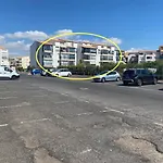 A 70 Metres De La Plage, Etage 1