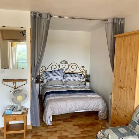 A 70 Metres De La Plage, Etage 1