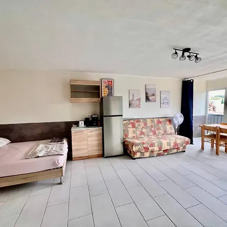 A 70 Metres De La Plage, Etage 1 * Agde