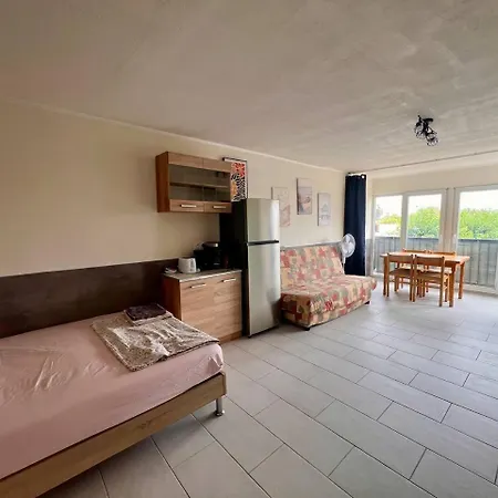 A 70 Metres De La Plage, Etage 1 Appartement *