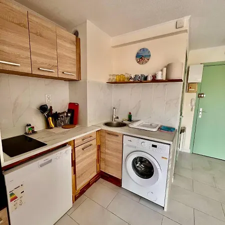 A 70 Metres De La Plage, Etage 1