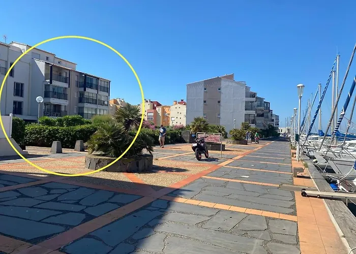 A 70 Metres De La Plage, Etage 1