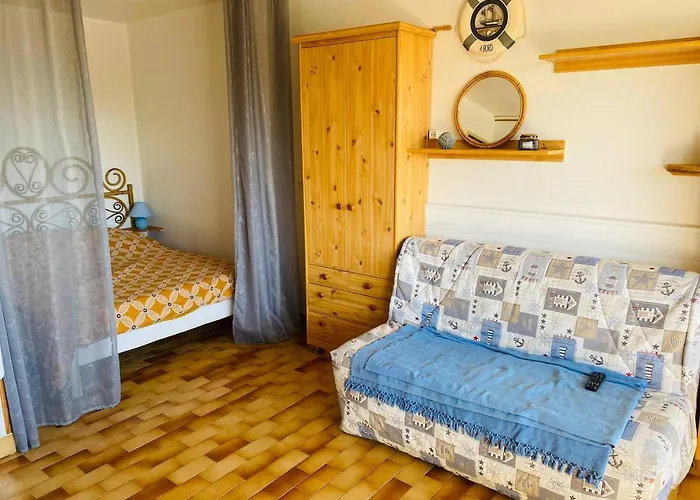 A 70 Metres De La Plage, Etage 1 Appartamento *